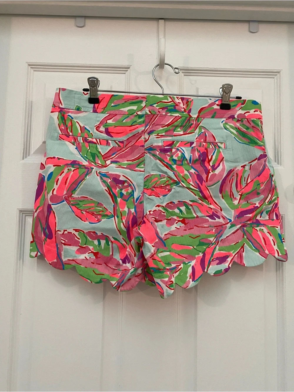 NWT Lilly Pulitzer Pink & Green Scallop-Hem High Waist Shorts - 8
